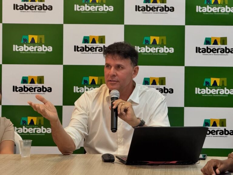 Prefeito João Filho assina ordem de serviço para construção da nova Escola Esmeraldo Queiroz em Itaberaba