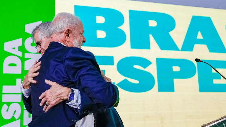 Desaprovação do presidente Lula atinge 53,7%, aponta pesquisa AtlasIntel