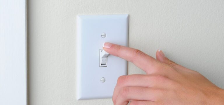 Bandeira tarifária verde é mantida em fevereiro e conta de luz segue sem cobrança extra