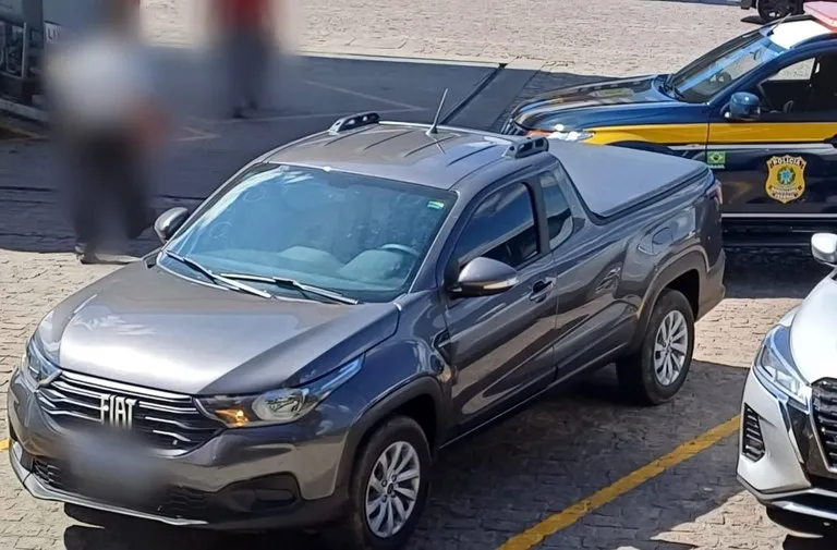 PRF recupera veículo furtado em Itaberaba na BR-242