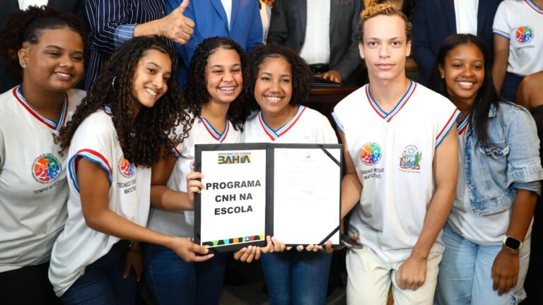 Estudantes baianos conquistam aprovação nos exames da CNH gratuita