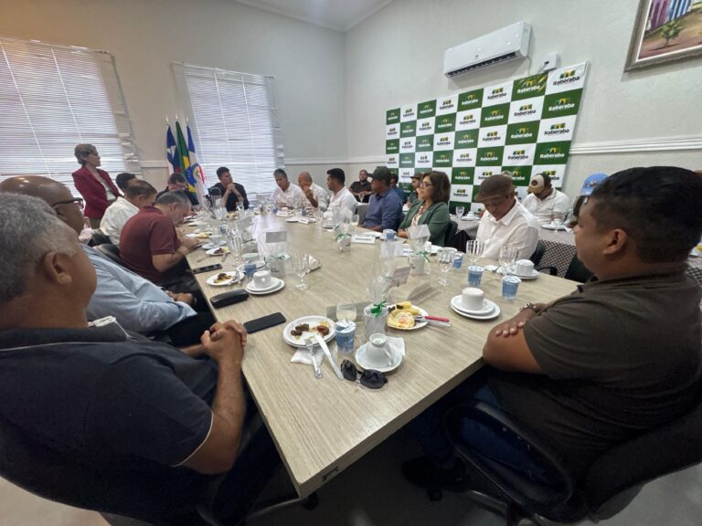 João Filho mobiliza prefeitos da região para realizar a maior Festa dos Vaqueiros da história