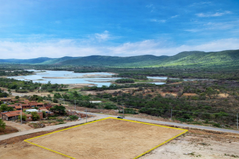 Prefeitura de Itaberaba anuncia construção de campo de futebol na Alameda das Amburanas