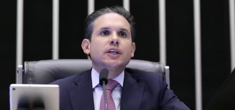 Câmara deve votar nesta semana projeto sobre fim da escala 6×1