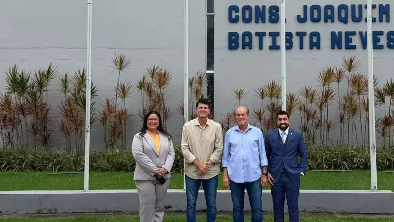 Prefeito de Itaberaba cumpre agenda institucional no TCM em Salvador