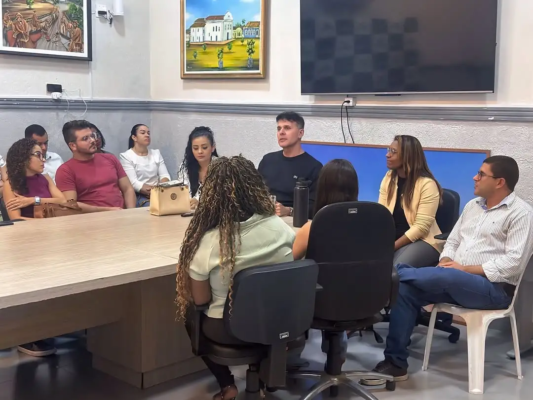 Prefeito João Filho discute implantação do SAMU e sede do TRT5 em Itaberaba